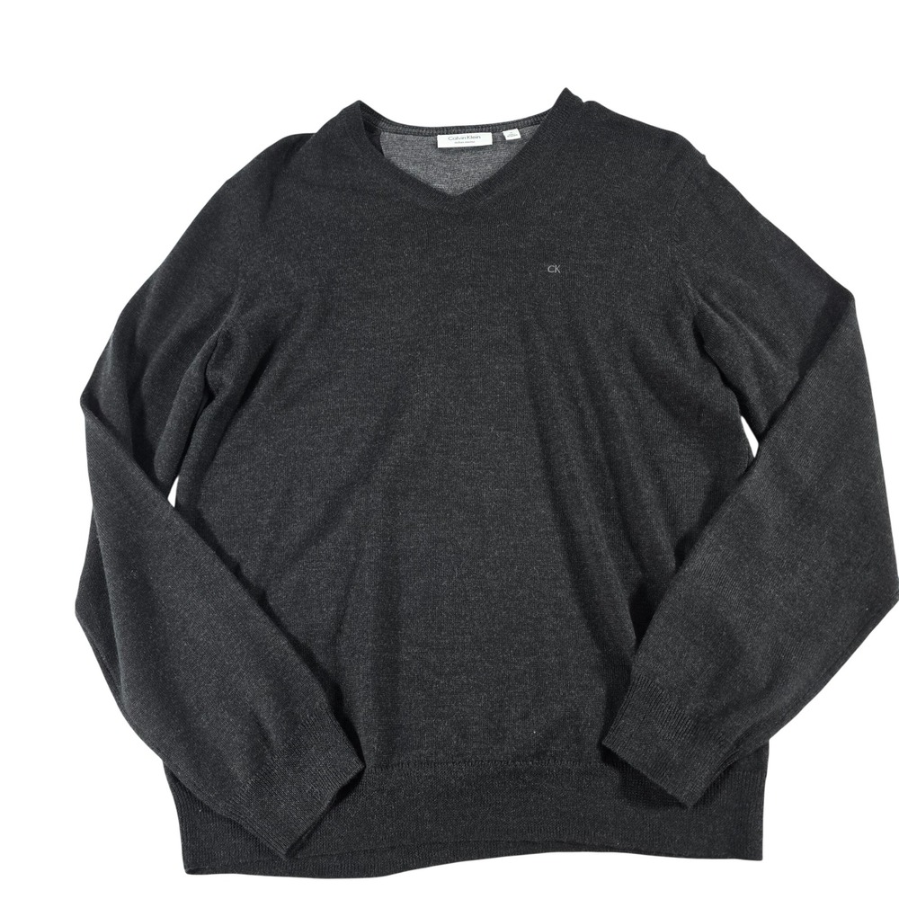Calvin Klein Mens V-Neck Sweater 100% Italian Merino Wool Charcoal Gray Size M
